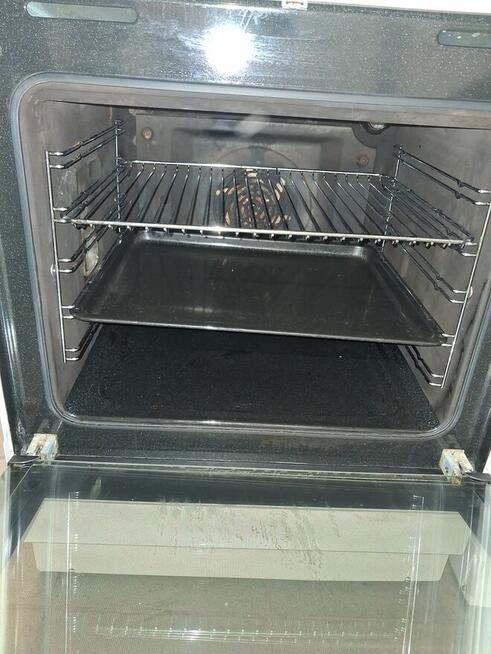 KUCHENKA ELEKTRYCZNA Z BLATEM CERAMICZNYM VOSS/ELECTROLUX