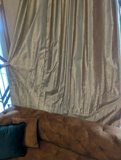 Używany komplet wyposażenia strefy recepcji i gabinetów