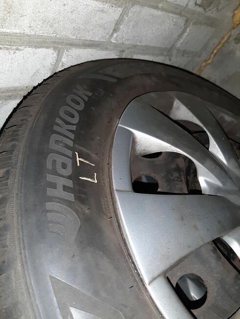 Koła Toyota Auris - 195/65 R15 zimowe / zimówki 2022r.