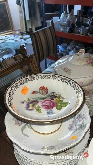 Patera. Gloria Fine Porcelain Bavaria Handwork Bayreuth.