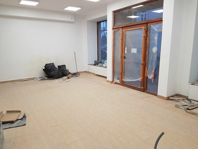 Lokal handlowy w bdb lokalizacji Cieszyna.