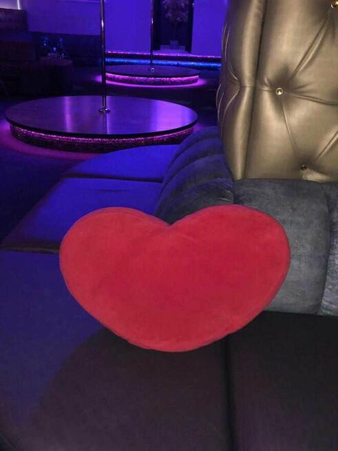 PRACA DLA TANCERKI / HOSTESSY - TYGODNIÓWKI