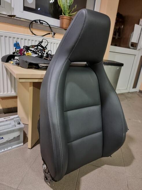 Oparcie fotel przód kierowca Mercedes CLA W117 C117