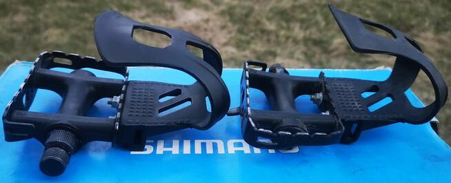 Pedały rowerowe szosowe z noskami .