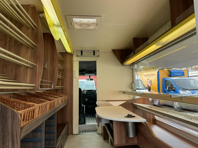 Renault Master Autosklep pieczywa Sklep Gastronomiczny Food Truck Foodtruck Borco2015