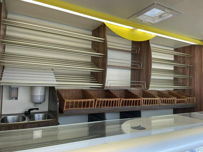 Renault Master Autosklep pieczywa Sklep Gastronomiczny Food Truck Foodtruck Borco2015