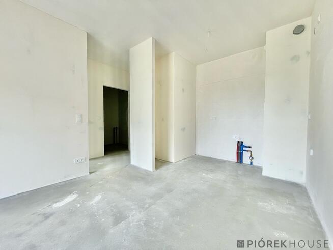 super mieszkanie z ogródkiem 150m od stacji metra!