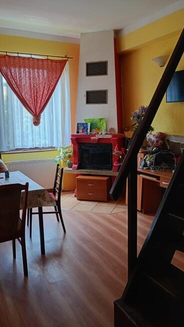 ładne klimatyczne z kominkiem MIESZKANIE 2-pozimowe 98 m2