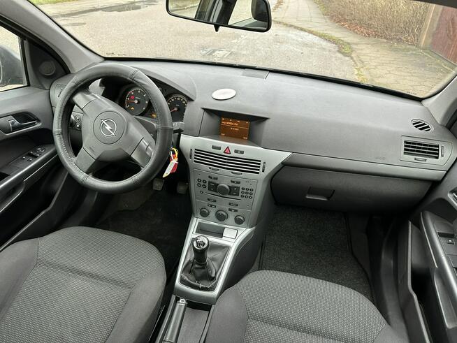 Opel Astra Mocny i oszczędny Diesel, po liftingu, klimatyzacja, niski przebieg