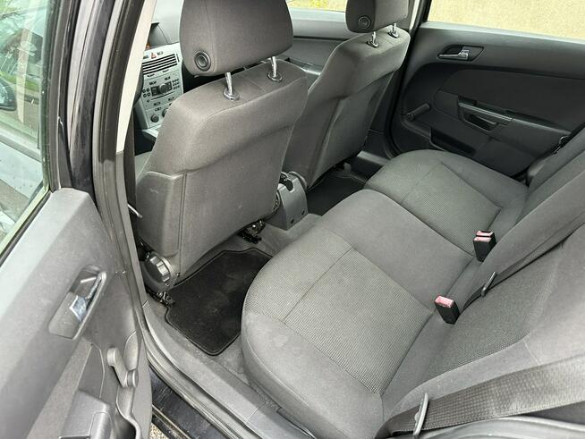 Opel Astra Mocny i oszczędny Diesel, po liftingu, klimatyzacja, niski przebieg