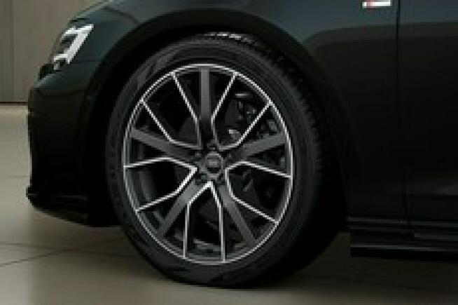 FL_AudiExclusive_Wentylacja_Masaże_Laser_HeadUp_Noktowizja_B&Oadvanced