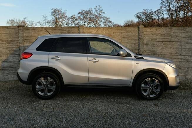 Suzuki Vitara 1.6 120KM Niski przebieg LED Navi Kamera Alufelgi