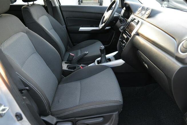 Suzuki Vitara 1.6 120KM Niski przebieg LED Navi Kamera Alufelgi