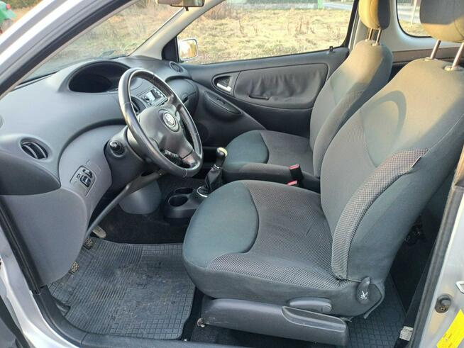 Toyota Yaris 1.0 03r