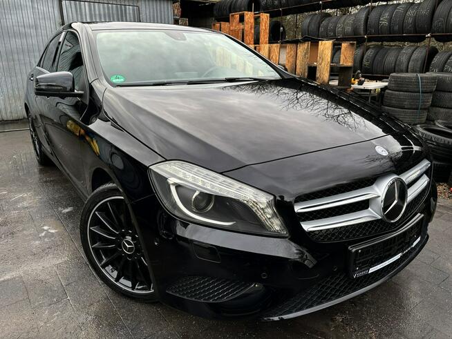 Mercedes-Benz A180 122km benzyna ASIST bi-xenon NAVI skóra SERWIS 2015