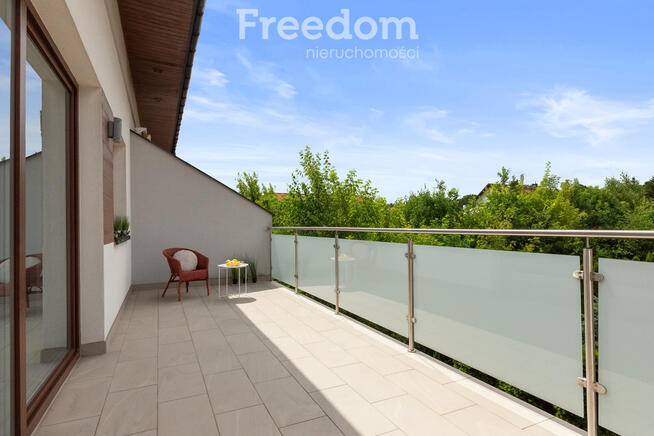 Kobyłka Grabicz, 159 m², 6 pokoi, bezczynszowe