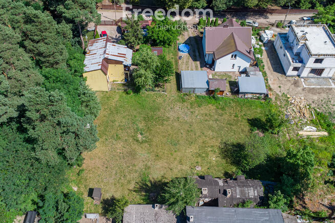 Na sprzedaż działka budowlana 1343 m² w Wołominie.