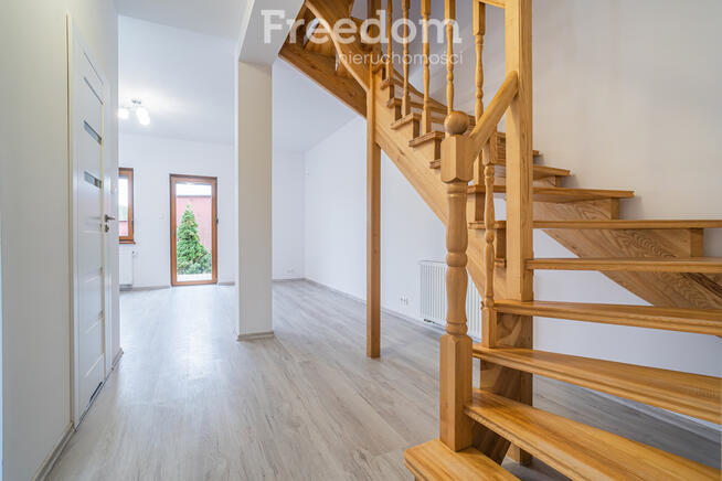 Dom po generalnym remoncie| Gotowy do zamieszkania