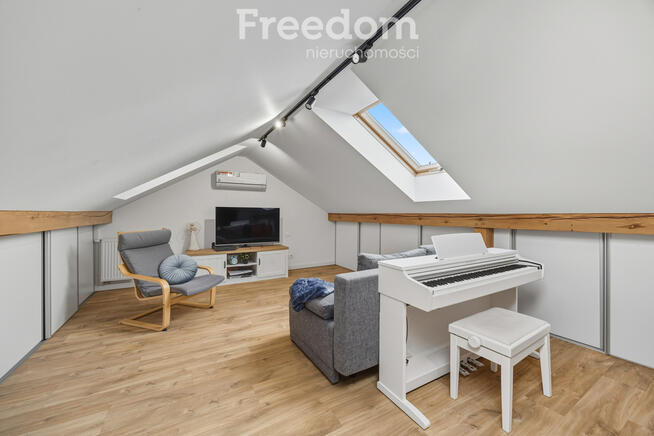 Segment skrajny na sprzedaż – z dużym ogrodem.