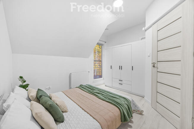 Nowoczesny dom przy lesie