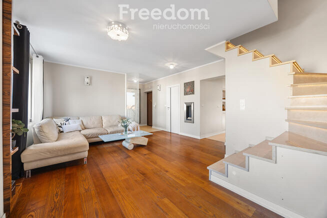Dwupoziomowe mieszkanie w doskonałej lokalizacji