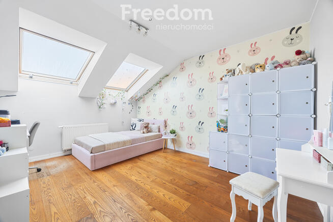 Dwupoziomowe mieszkanie w doskonałej lokalizacji