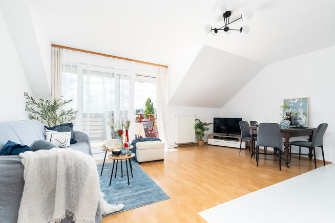 Wyjątkowe mieszkanie – słoneczne, z dużym balkonem