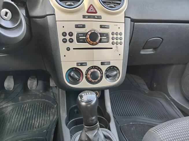 Opel Corsa 1.2 Benzyna 80 KM Zarejestrowany Oryginalny Przebieg