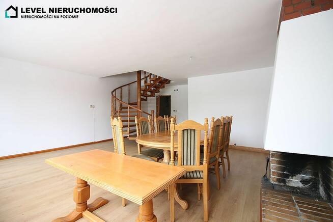 Dom w środku miasta