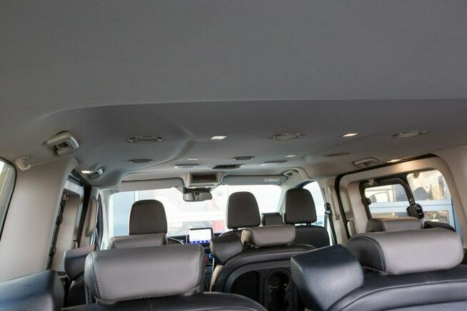 Ford Tourneo Custom TITANIUM 9-OSÓB L2H1 320 Automat | skóry podgrzewane fotele