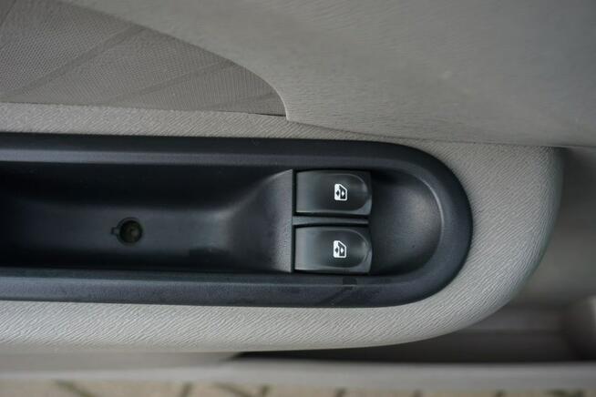 Renault Twingo 1.2 16V 75KM Authentique salon