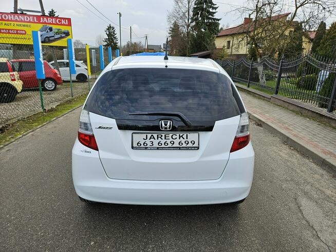 Honda Jazz Opłacona Zdrowa Zadbana Serwisowana 2 Kmpl Kół Po Serwisie 1WŁ