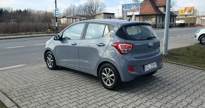 Hyundai i10 1,2 /LEDY/Alufelgi/Podgrzewana kierownica+fotele/Zestaw głośnomówiący