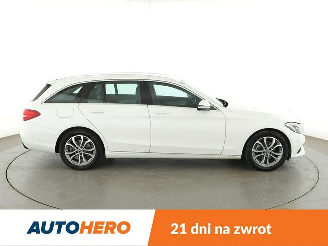 Mercedes C 200 Niski przebieg Automat Navi Kamera cofania Klimatyzacja