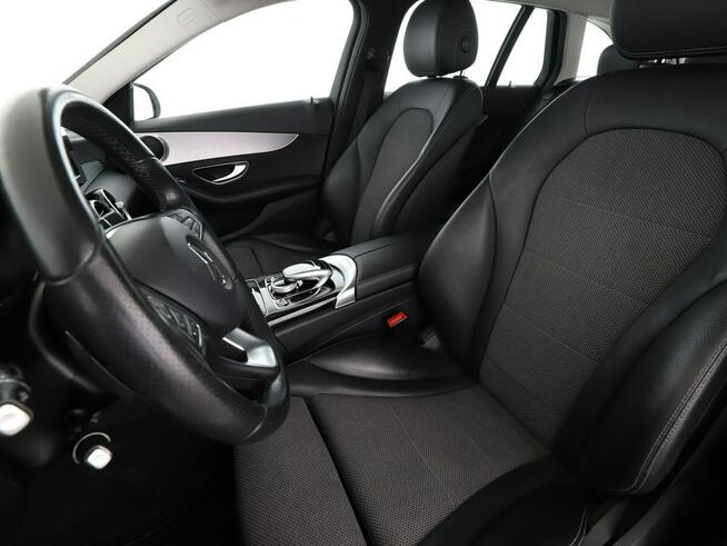 Mercedes C 200 Niski przebieg Automat Navi Kamera cofania Klimatyzacja