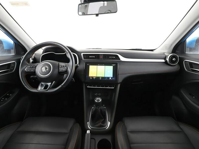 MG ZS Luxury skóra navi PDC LED tempomat