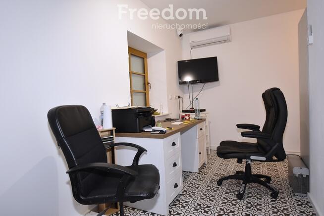 Posiadłość z domem 200 m² i stajnią na 2,4 ha