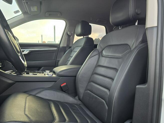 Volkswagen Touareg Pneumatyka_SkrętnaOś_MatrixLED_Wentylacja_Masaże_Kamera360_Skóra_