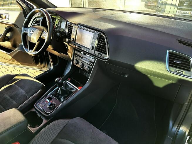 Seat Ateca Full LED, Alkantara, Kamera, Grzane fotele, KeyLess, Hak, GWARANCJA!!!