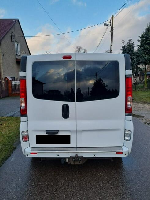 Opel Vivaro 2.5 CDTI 146km / Niski przebieg / Klima / Navi / Zadbany / FV 23%