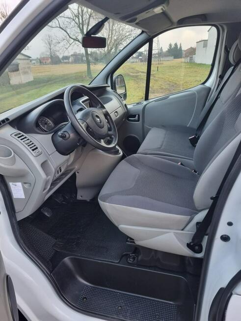 Opel Vivaro 2.5 CDTI 146km / Niski przebieg / Klima / Navi / Zadbany / FV 23%