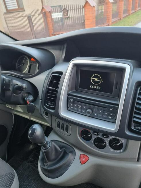 Opel Vivaro 2.5 CDTI 146km / Niski przebieg / Klima / Navi / Zadbany / FV 23%