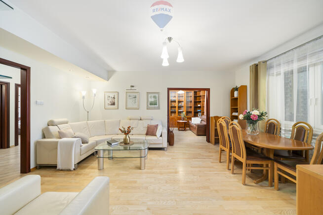 przestronne M4 Praga Południe