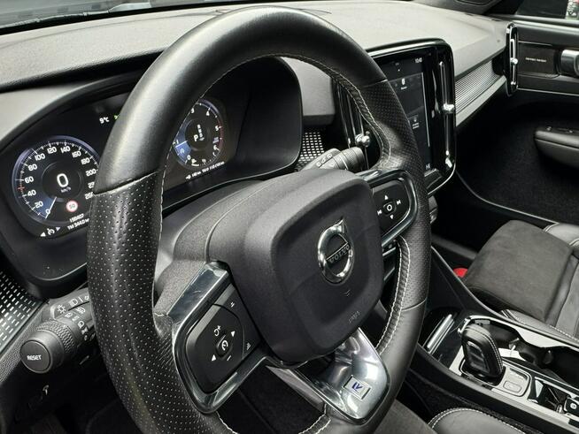 Volvo XC 40 2.0D D3 150KM R-Design LED Kamera 1Wł Car Pass