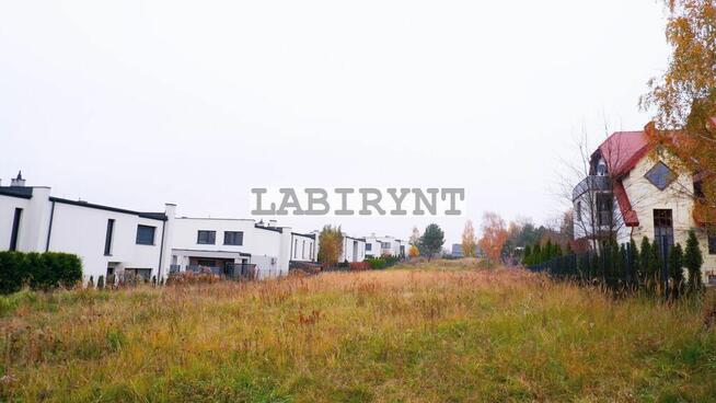 Parkitka, budowlana, 645m2, wymiary 19x34, media