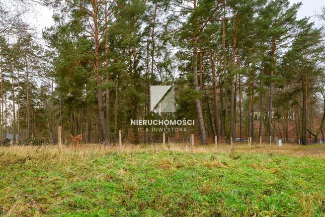 Działka nad brzegiem jeziora Postomsko, 1844 mkw