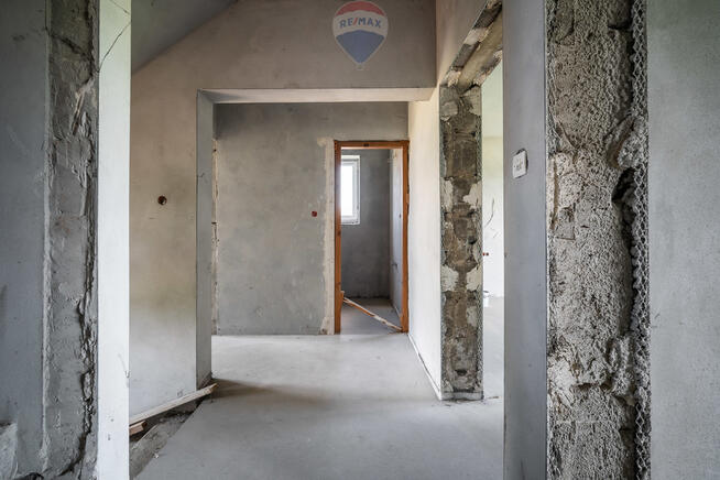 Dom z dużą działką