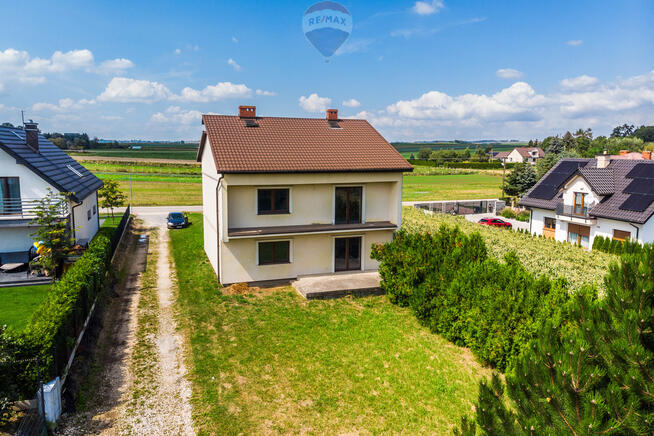 Dom z dużą działką