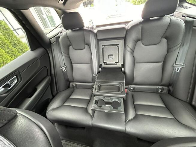 Volvo XC 60 R Design z Gwarancją Model 2020r