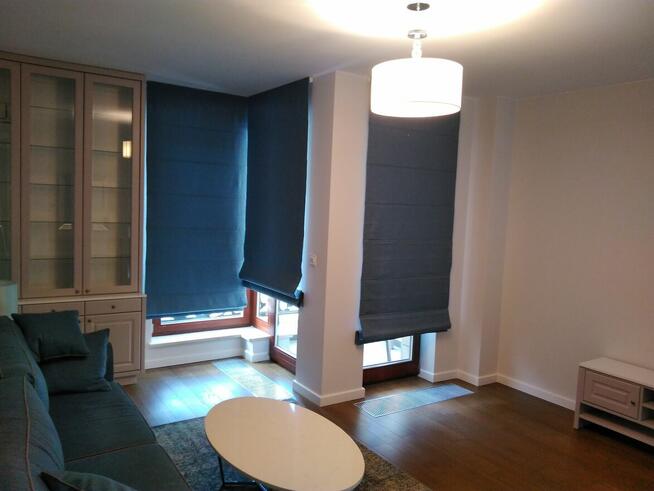 Żaluzje drewniane Warszawa, rolety, plisy i inne osłony